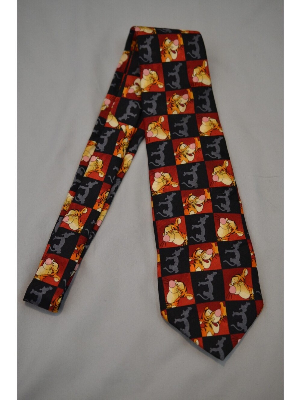 Disney Winnie the Pooh Tigger Silk Tie by Tie Rack Made Italy Red Black
